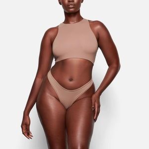 SKIMS Tan Sports Bra